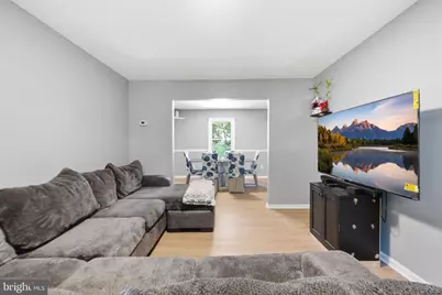 1072 Tottenham Court, Sterling, VA 20164 - Photo 6