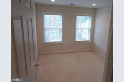 47574 Royal Burnham Terrace, Sterling, VA 20165 - Photo 22