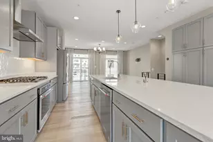22961 Quiet Crossing Ter, Broadlands, VA 20148 - Photo 24