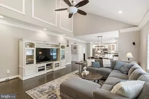 19871 La Bete Ct, Ashburn, VA 20147 - Photo 10