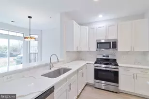 21174 Domain Terrace, Sterling, VA 20165 - Photo 10