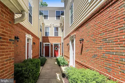 23225 Milltown Knoll Square #111, Ashburn, VA 20148 - Photo 4