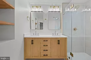 20712 Parkside Cir, Sterling, VA 20165 - Photo 32
