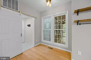 20712 Parkside Cir, Sterling, VA 20165 - Photo 22