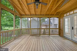20712 Parkside Cir, Sterling, VA 20165 - Photo 24