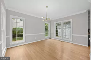 20712 Parkside Cir, Sterling, VA 20165 - Photo 8