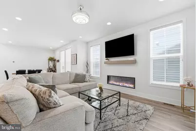 23135 Glenwood Heights Circle, Brambleton, VA 20148 - Photo 18