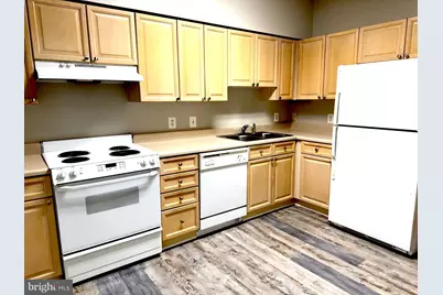19375 Cypress Ridge Terrace #404, Leesburg, VA 20176 - Photo 4