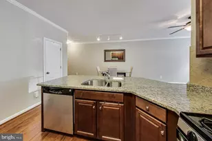 42303 San Juan Terrace, Aldie, VA 20105 - Photo 14