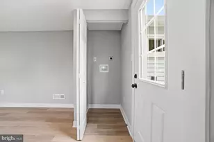 706 S Dogwood Ct, Sterling, VA 20164 - Photo 24