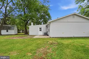 706 S Dogwood Ct, Sterling, VA 20164 - Photo 34
