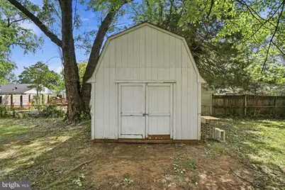 706 S Dogwood Court, Sterling, VA 20164 - Photo 32
