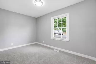 706 S Dogwood Court, Sterling, VA 20164 - Photo 14