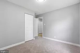 706 S Dogwood Ct, Sterling, VA 20164 - Photo 18