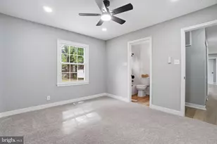 706 S Dogwood Ct, Sterling, VA 20164 - Photo 20
