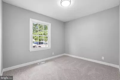 706 S Dogwood Court, Sterling, VA 20164 - Photo 16