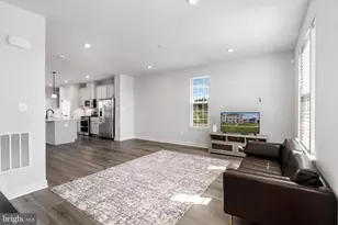 19410 Paiute Ter, Leesburg, VA 20175 - Photo 10