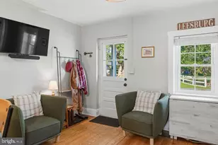 102 Phillips Ct NW, Leesburg, VA 20176 - Photo 12