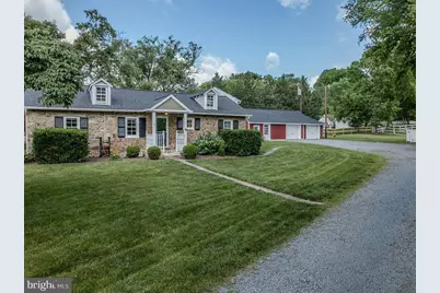 102 Phillips Court NW, Leesburg, VA 20176 - Photo 4