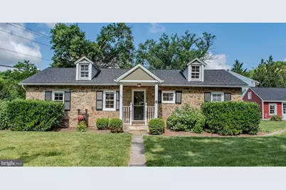 102 Phillips Court NW, Leesburg, VA 20176 - Photo 2