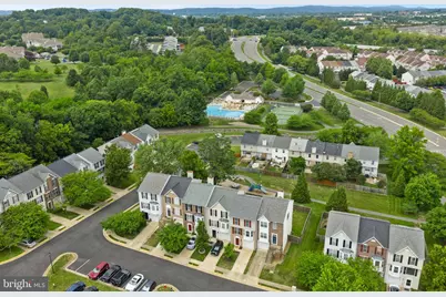 612 Tammy Terrace SE, Leesburg, VA 20175 - Photo 2