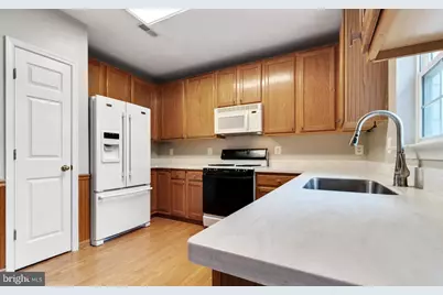 43046 Francis Square, Chantilly, VA 20152 - Photo 28