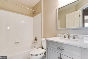 43046 Francis Square, Chantilly, VA 20152 - Photo 32