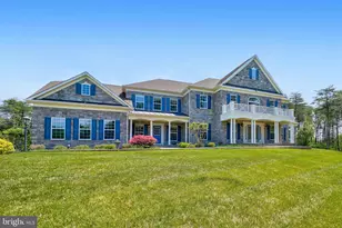 42115 Pleasant Forest Ct, Ashburn, VA 20148 - Photo 2