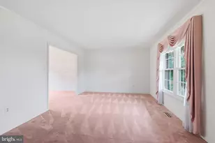 103 Country Club Dr SW, Leesburg, VA 20175 - Photo 4