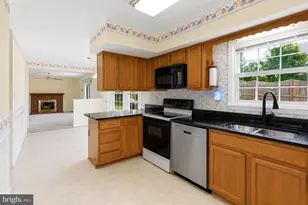 103 Country Club Dr SW, Leesburg, VA 20175 - Photo 6