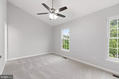 22009 Guilford Station Terrace, Sterling, VA 20166 - Photo 24