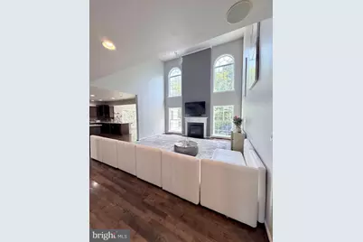 43219 Amberleigh Farm Drive, Ashburn, VA 20148 - Photo 10