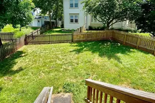 18 Brookmeade Ct, Sterling, VA 20165 - Photo 4