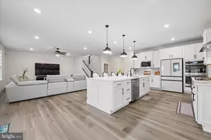 19408 Tuscarora Xing Dr, Leesburg, VA 20175 - Photo 14