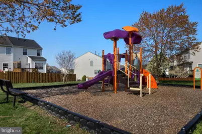 414 Ginkgo Terrace NE, Leesburg, VA 20176 - Photo 2