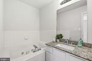 414 Ginkgo Terrace NE, Leesburg, VA 20176 - Photo 20