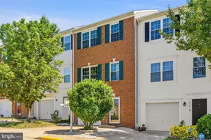 414 Ginkgo Terrace NE, Leesburg, VA 20176 - Photo 2