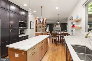 21244 Bullrush Pl, Sterling, VA 20164 - Photo 4
