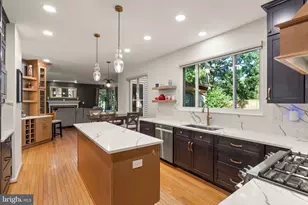 21244 Bullrush Pl, Sterling, VA 20164 - Photo 6