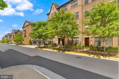 20754 Wood Quay Drive, Sterling, VA 20166 - Photo 2