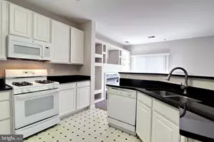 20261 Owings Terrace, Ashburn, VA 20147 - Photo 8
