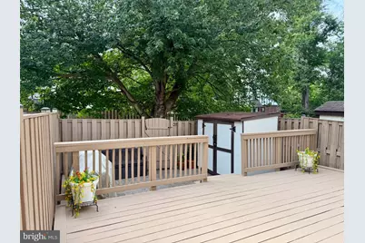 27 Lyndhurst Court, Sterling, VA 20165 - Photo 34
