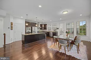23398 Epperson Square, Brambleton, VA 20148 - Photo 4