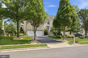 704 Seaton Ct SE, Leesburg, VA 20175 - Photo 2