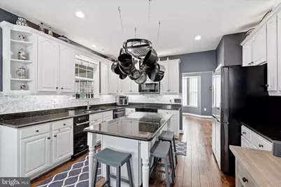704 Seaton Court SE, Leesburg, VA 20175 - Photo 16