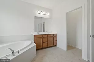 22920 Lacey Oak Terrace, Sterling, VA 20166 - Photo 44