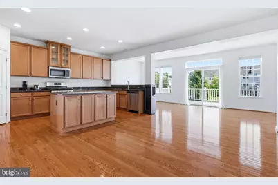 22920 Lacey Oak Terrace, Sterling, VA 20166 - Photo 12