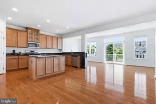 22920 Lacey Oak Terrace, Sterling, VA 20166 - Photo 12