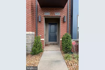 44858 Tiverton Square, Ashburn, VA 20147 - Photo 2