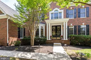 24165 Spring Meadow Cir, Aldie, VA 20105 - Photo 2